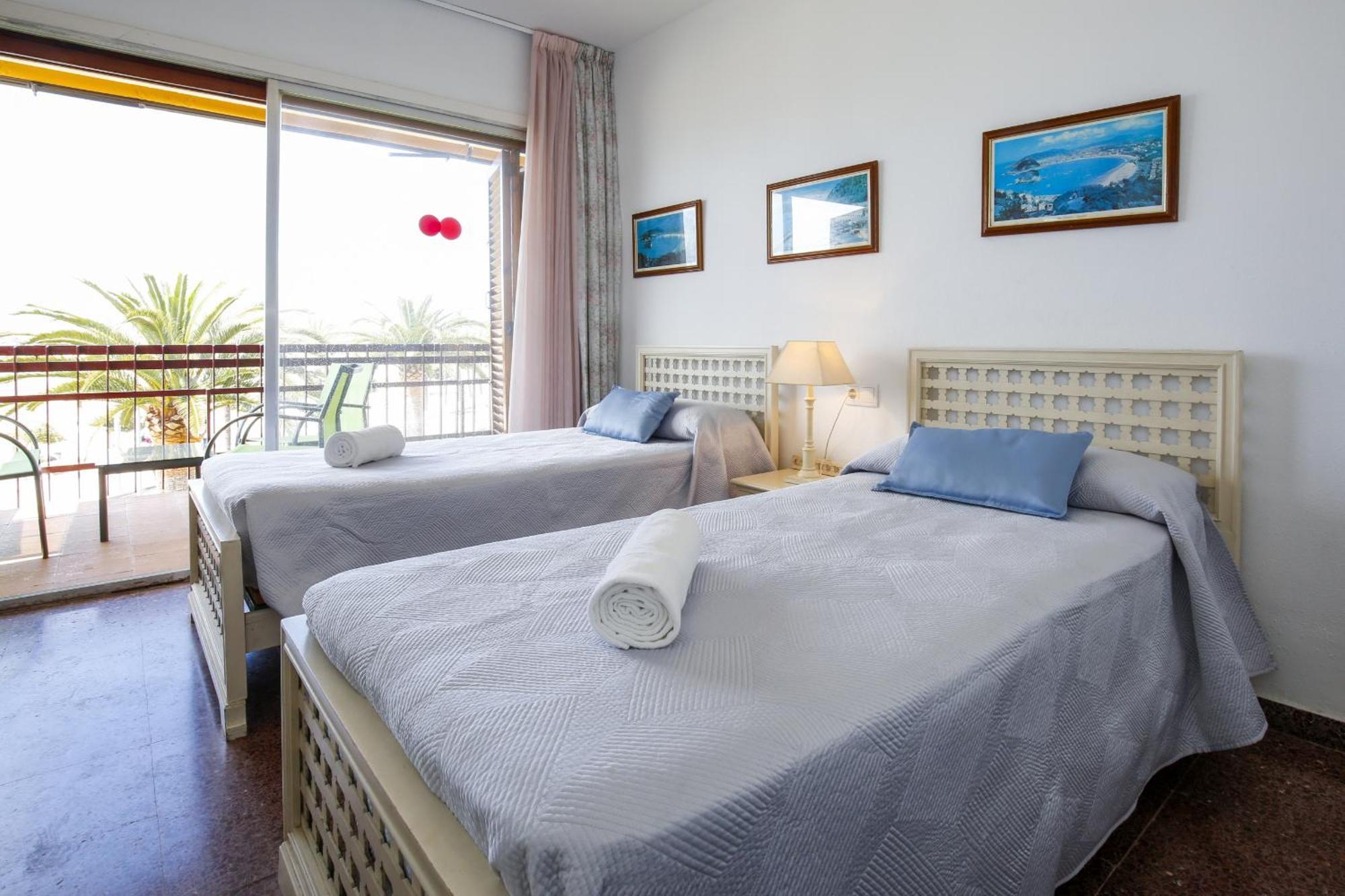 New Playazul 4 Apartment กัมบริลส์ ภายนอก รูปภาพ
