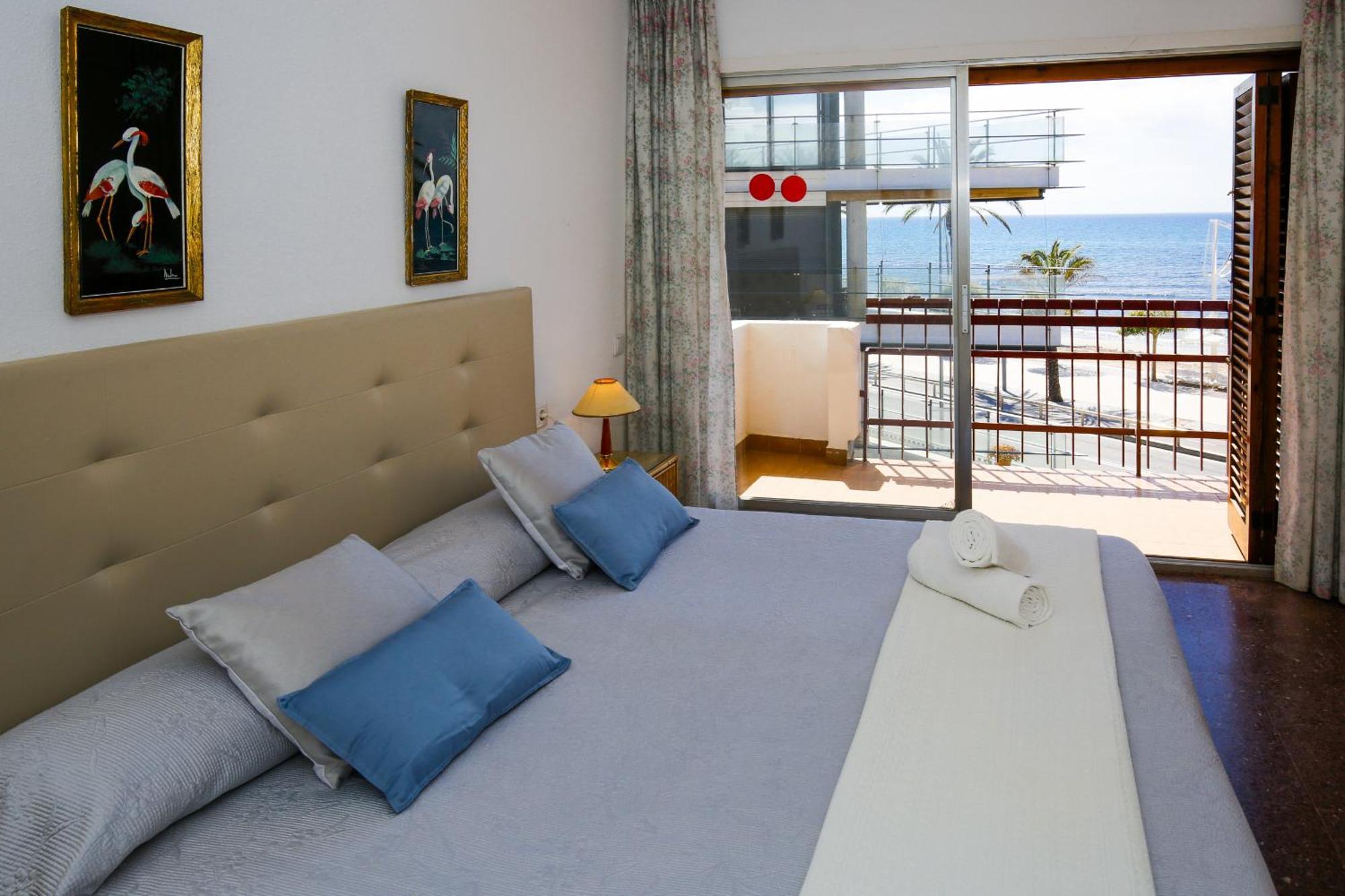 New Playazul 4 Apartment กัมบริลส์ ภายนอก รูปภาพ