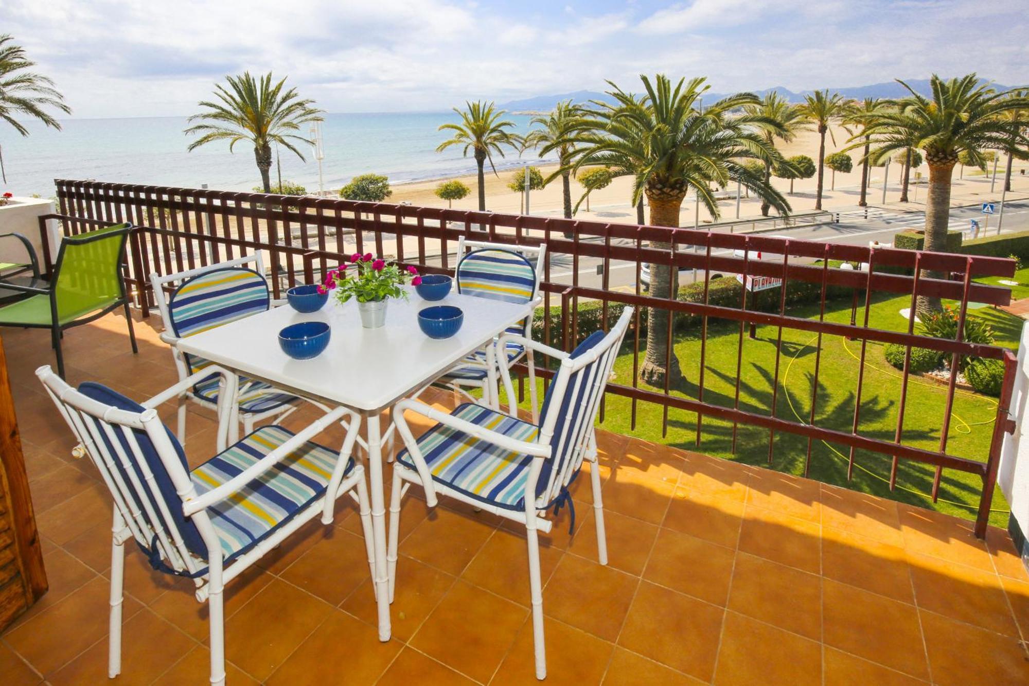 New Playazul 4 Apartment กัมบริลส์ ภายนอก รูปภาพ